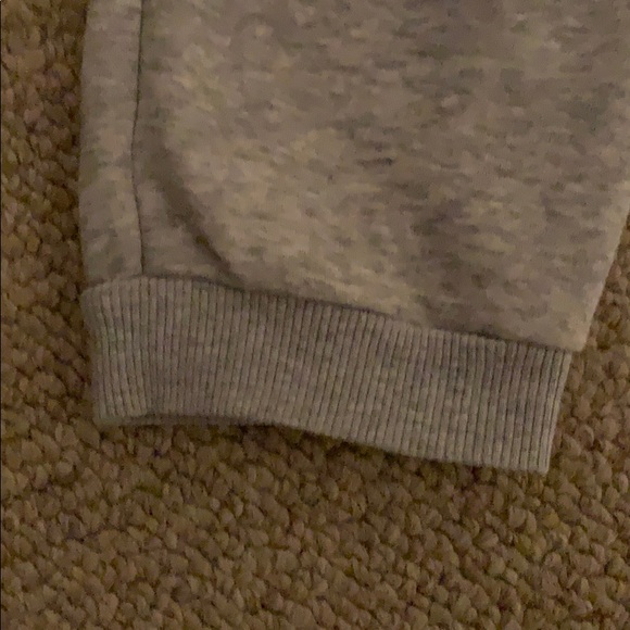 guess sweat pants - Picture 3 of 5